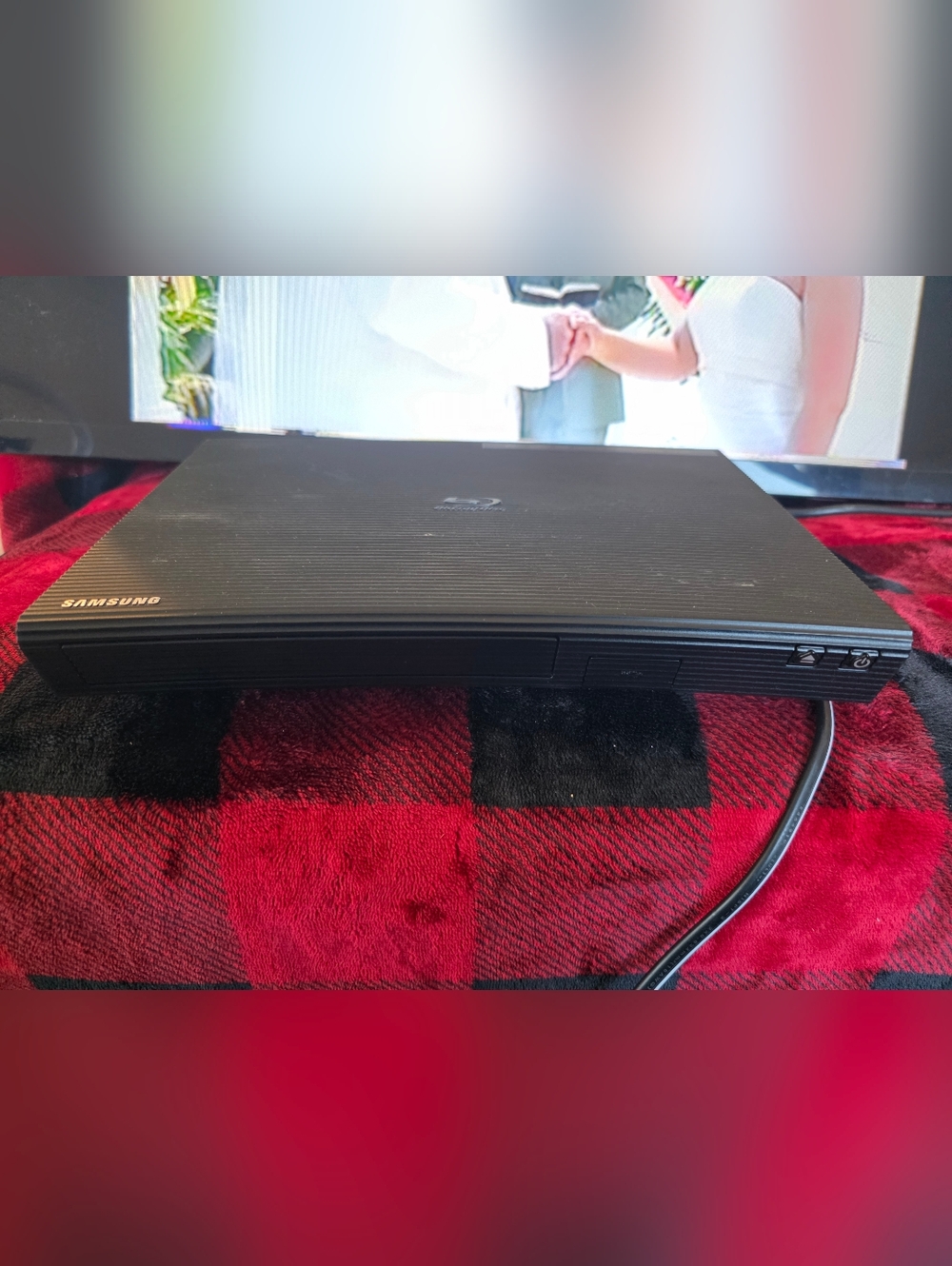 Samsung Slim External DVD Drive BD-JM57C Blu-ray DVD Player Wi-Fi Stream